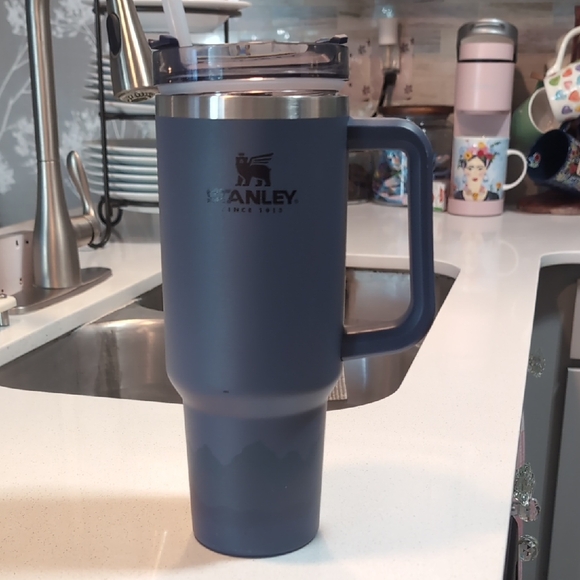 Stanley Blue Travel Mug With Mountain Scene - Picture 1 of 5